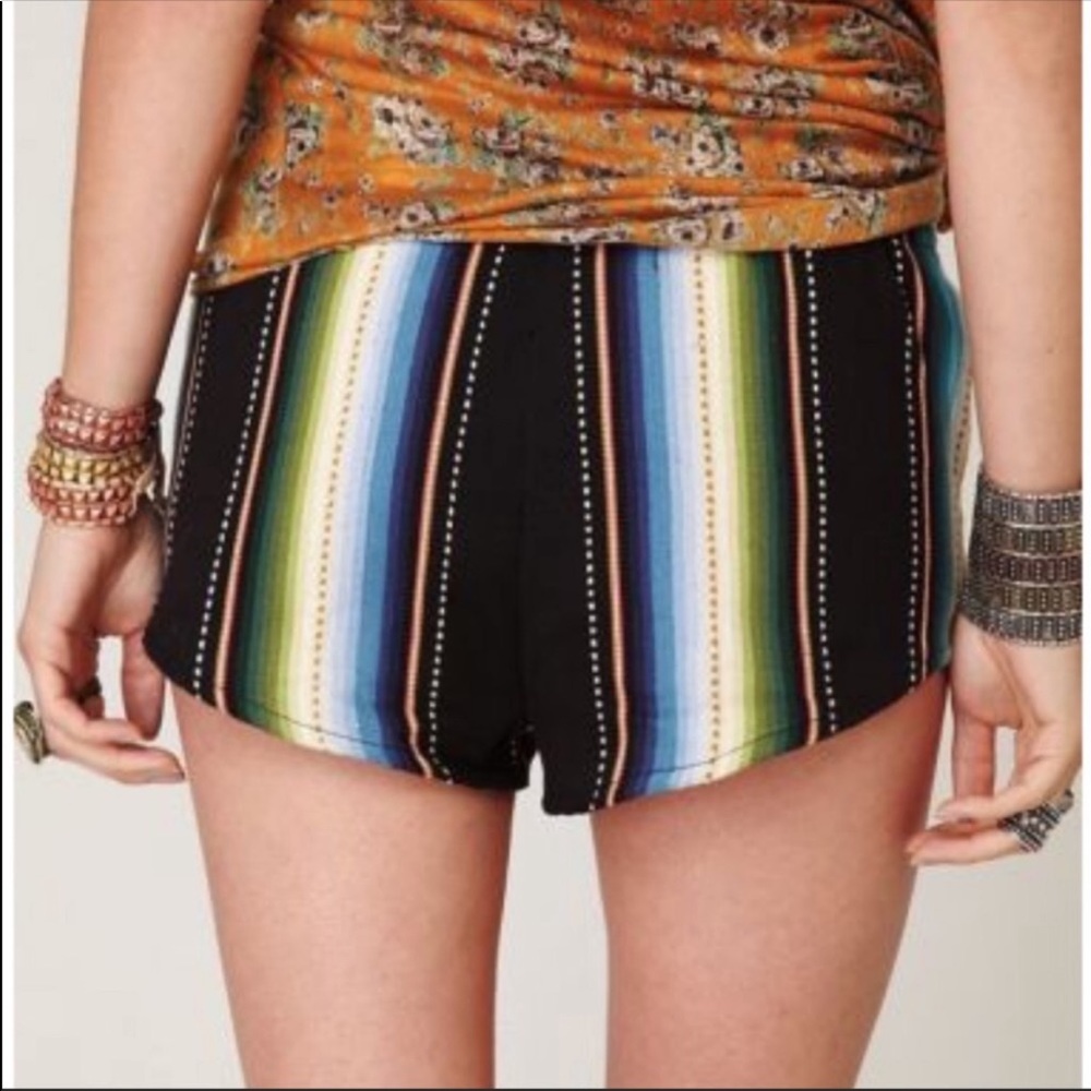 Stone Cold Fox Women’s Size 1 Margarita Shorts Elastic Pull On - Picture 2 of 8